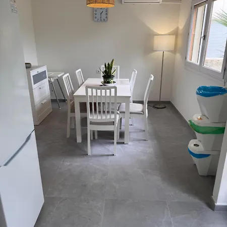 Alteawohnung - Life: Pueblo, Iglesia, Pool, Montana Apartment *